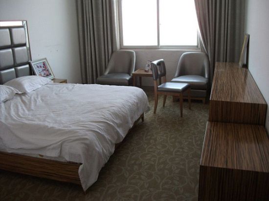 點(diǎn)擊查看詳細(xì)信息<br>標(biāo)題：客房系列 閱讀次數(shù)：2102